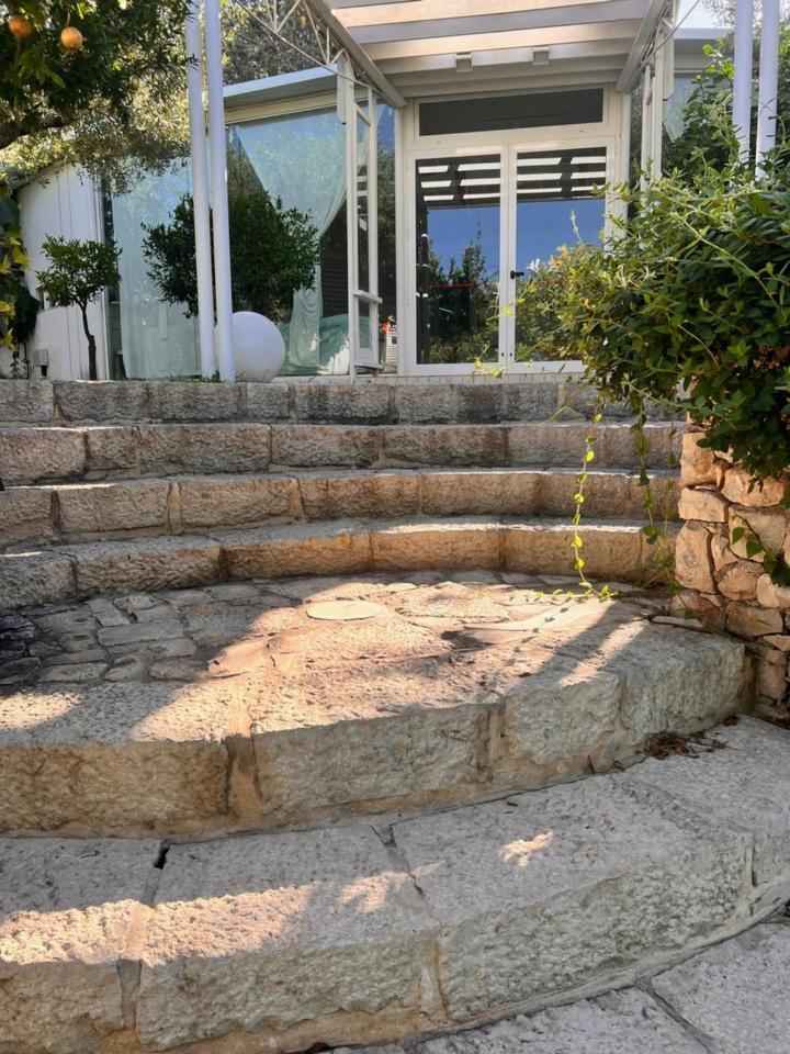 איספיקה Villa Aurea מראה חיצוני תמונה