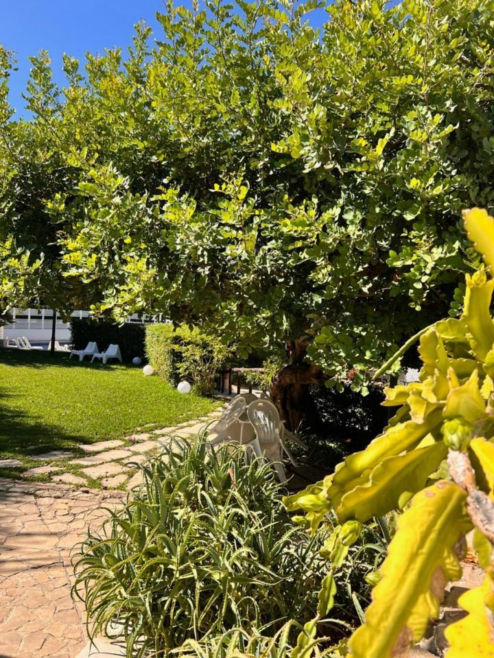 איספיקה Villa Aurea מראה חיצוני תמונה